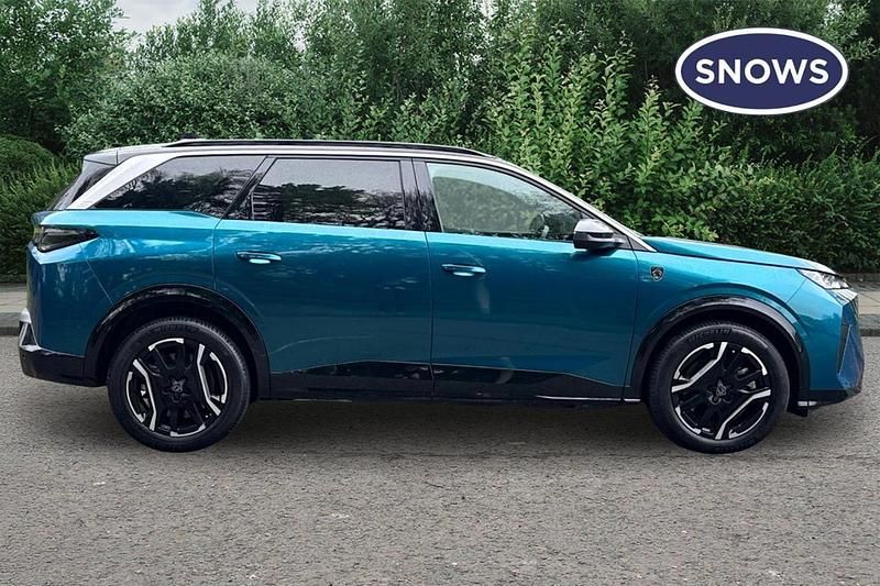 Used Peugeot 5008 GT 156 kW (213 HP) 2025 Blue SUV