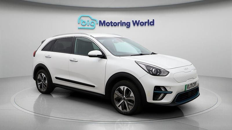 Used 2021 Kia e-Niro SUV | £12,200 (Fair price) - Image 1/4