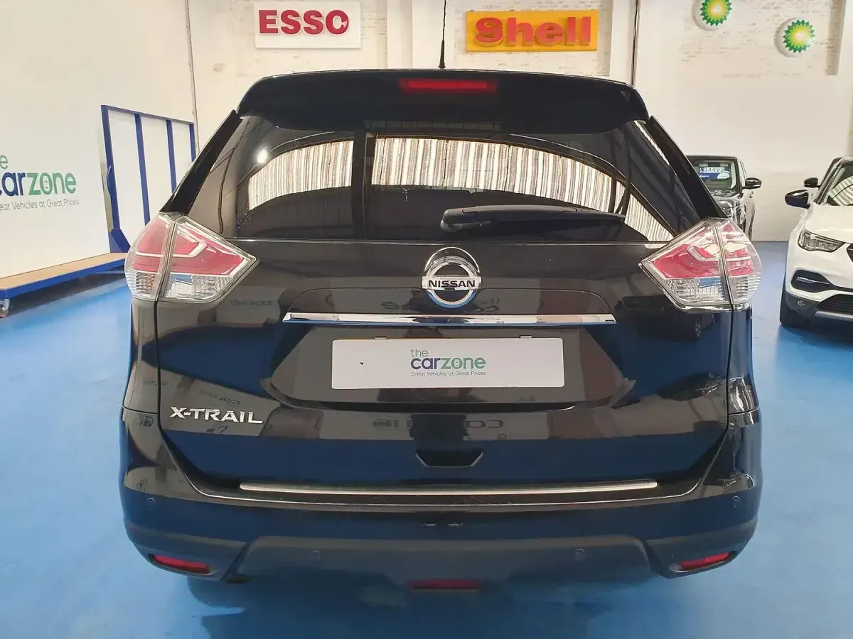 Used Nissan X-Trail Tekna 163 HP (119 kW) 2016 Black SUV