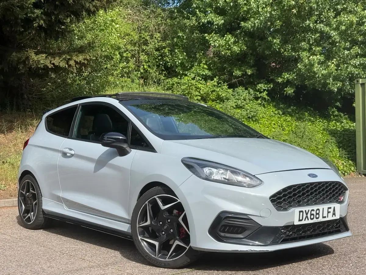 Used Ford Fiesta ST 200 HP (147 kW) 2018 Silver Hatchback