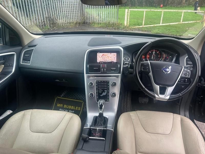 Used Volvo XC60 SE 190 HP (139 kW) 2017 Blue SUV