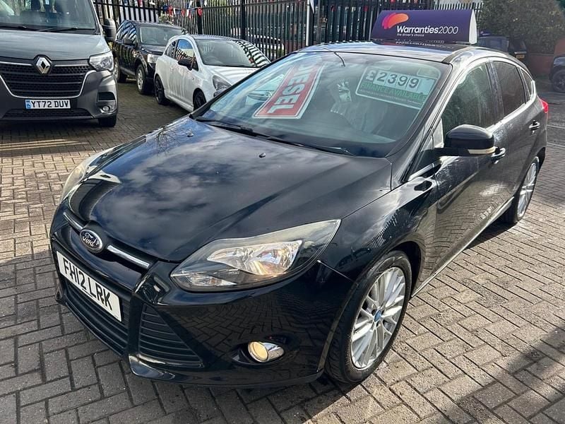 Used Ford Focus Zetec 115 HP (84 kW) 2012 Black Hatchback