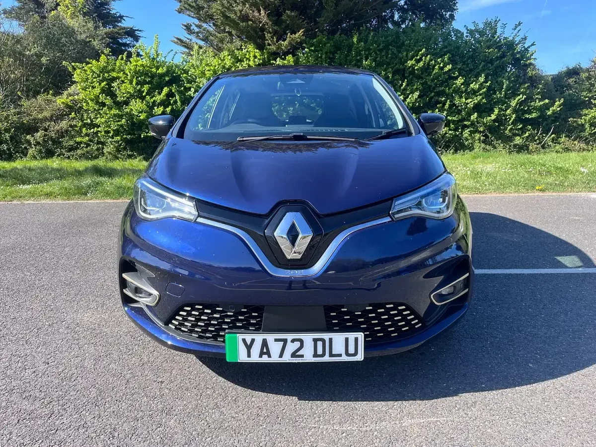 Used Renault Zoe Techno 100 kW (136 HP) 2022 Blue Hatchback