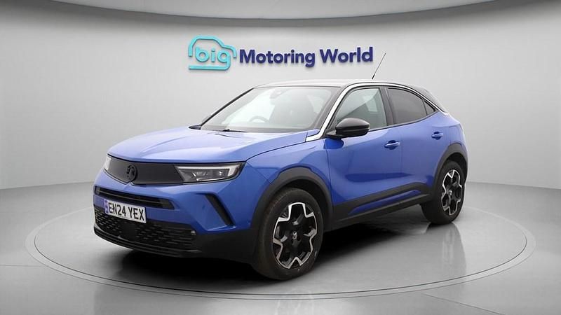Second-hand Vauxhall Mokka Ultimate 130 CP (95 kW) 2024 Albastru SUV