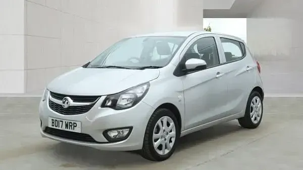 Second-hand Vauxhall Viva 75 CP (55 kW) 2017 Argintiu Hatchback