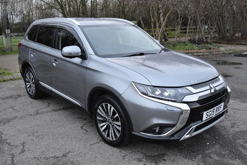 Used Mitsubishi Outlander 2019 Grey SUV