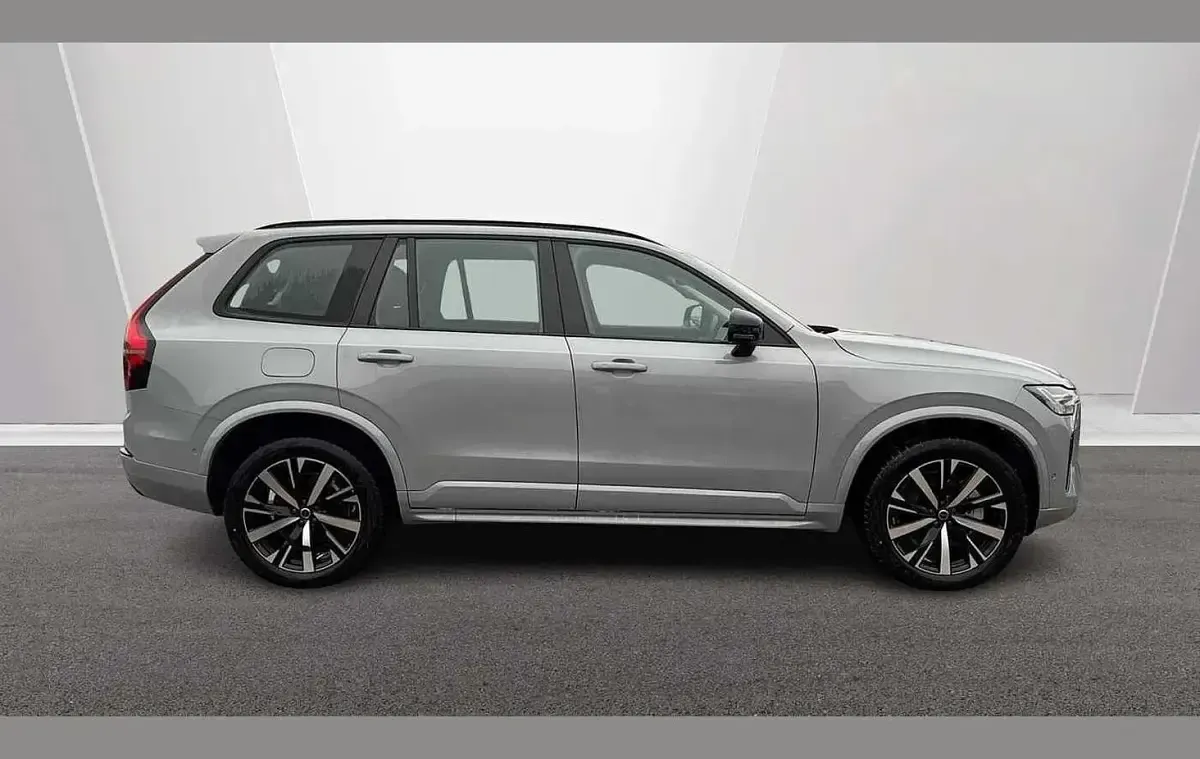 Used Volvo XC90 Plus 247 HP (181 kW) 2025 Grey SUV