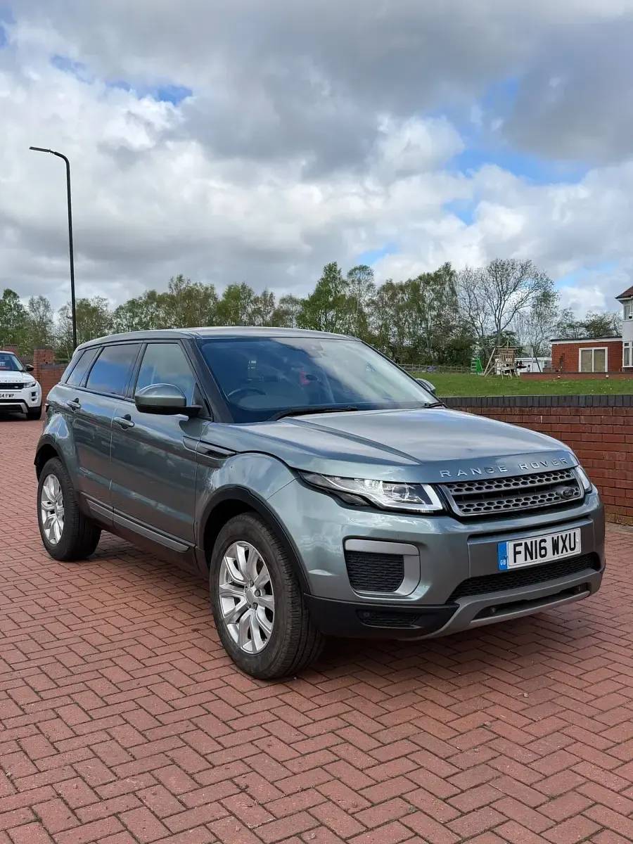 Used Land Rover Range Rover evoque SE 2016 Grey Estate