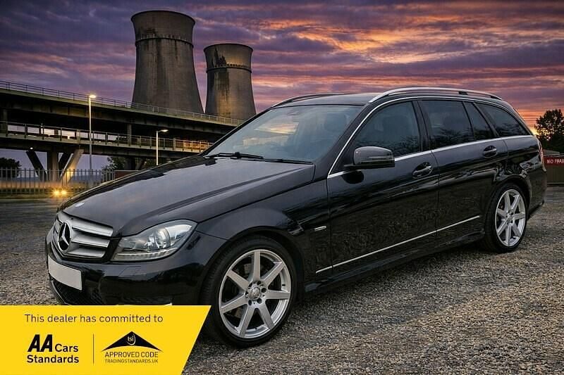 Begagnad Mercedes C180 2012 Svart