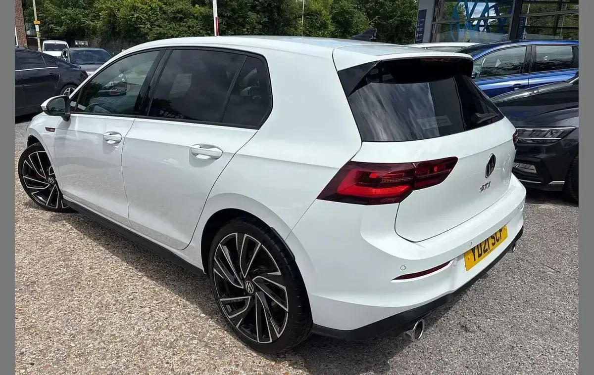 Used VW Golf VIII GTI 241 HP (177 kW) 2021 White Hatchback