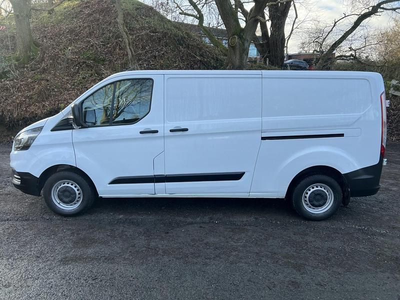 Used Ford Transit Custom 105 HP (77 kW) 2020 White Van