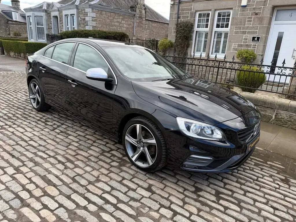Used Volvo S60 R-Design 181 HP (133 kW) 2015 Black Sedan