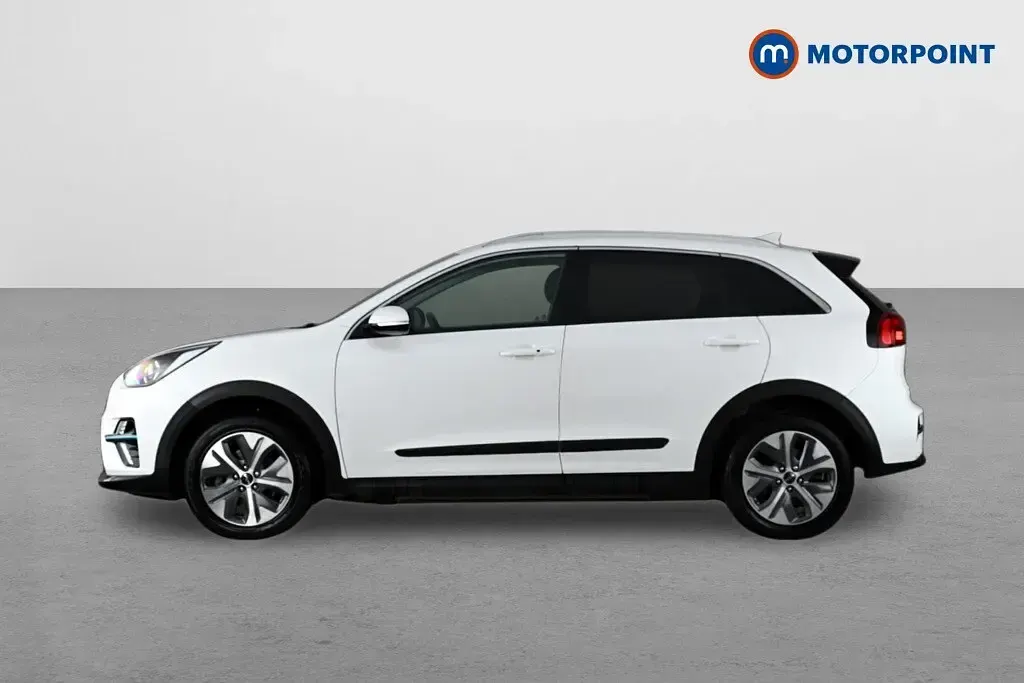 Used Kia e-Niro 150 kW (204 HP) 2022 White SUV
