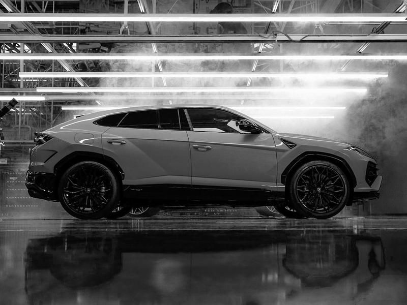 New Lamborghini Urus 800 HP (588 kW) 2025 Grigio hati SUV