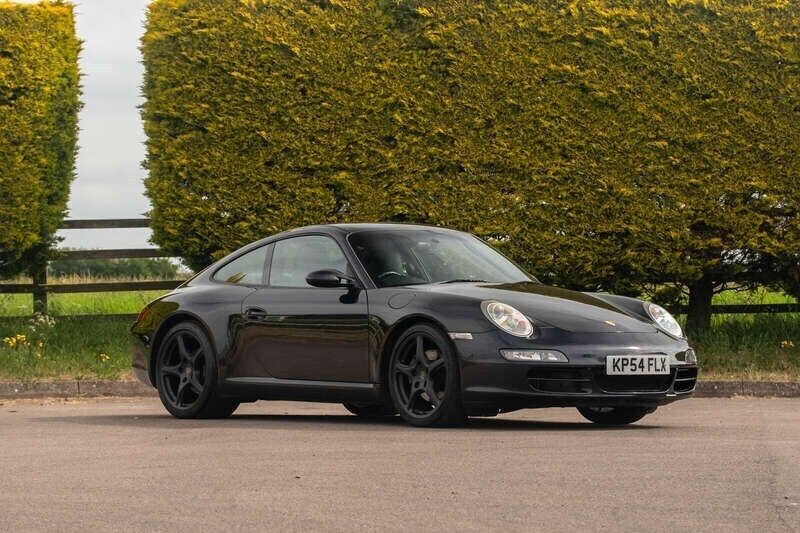 Used 2004 Porsche 911 Carrera | £13,000 - Image 1/4
