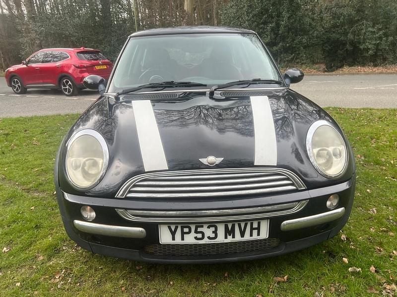 Usado Mini Cooper Hatch 2003 Negro Utilitario