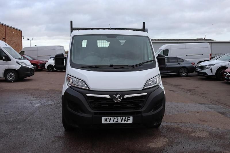 White Used 2023 Vauxhall Movano Van | £15,999 (Good price) - Image 1/3