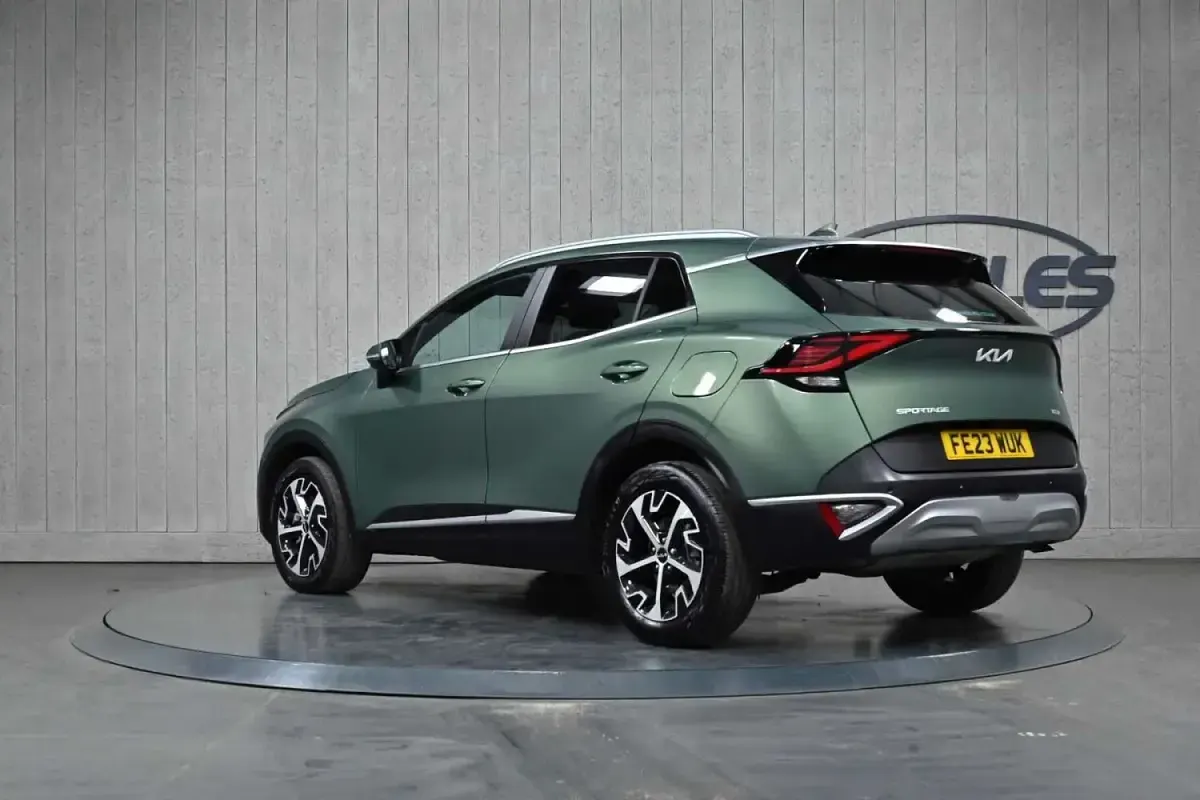 Used Kia Sportage 230 HP (169 kW) 2023 Green SUV