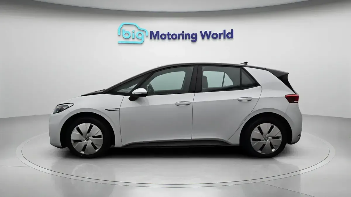 Used VW ID.3 Pro Performance 150 kW (204 HP) 2021 White Hatchback