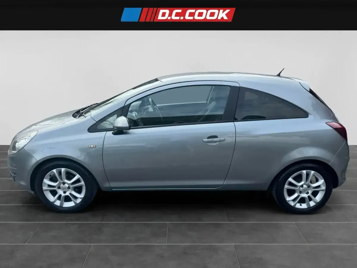 Gebraucht Vauxhall Corsa 85 PS (62 kW) 2010 Silber Kleinwagen