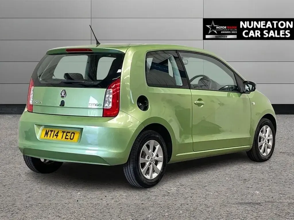 Used Skoda Citigo Elegance 60 HP (44 kW) 2014 Green Hatchback