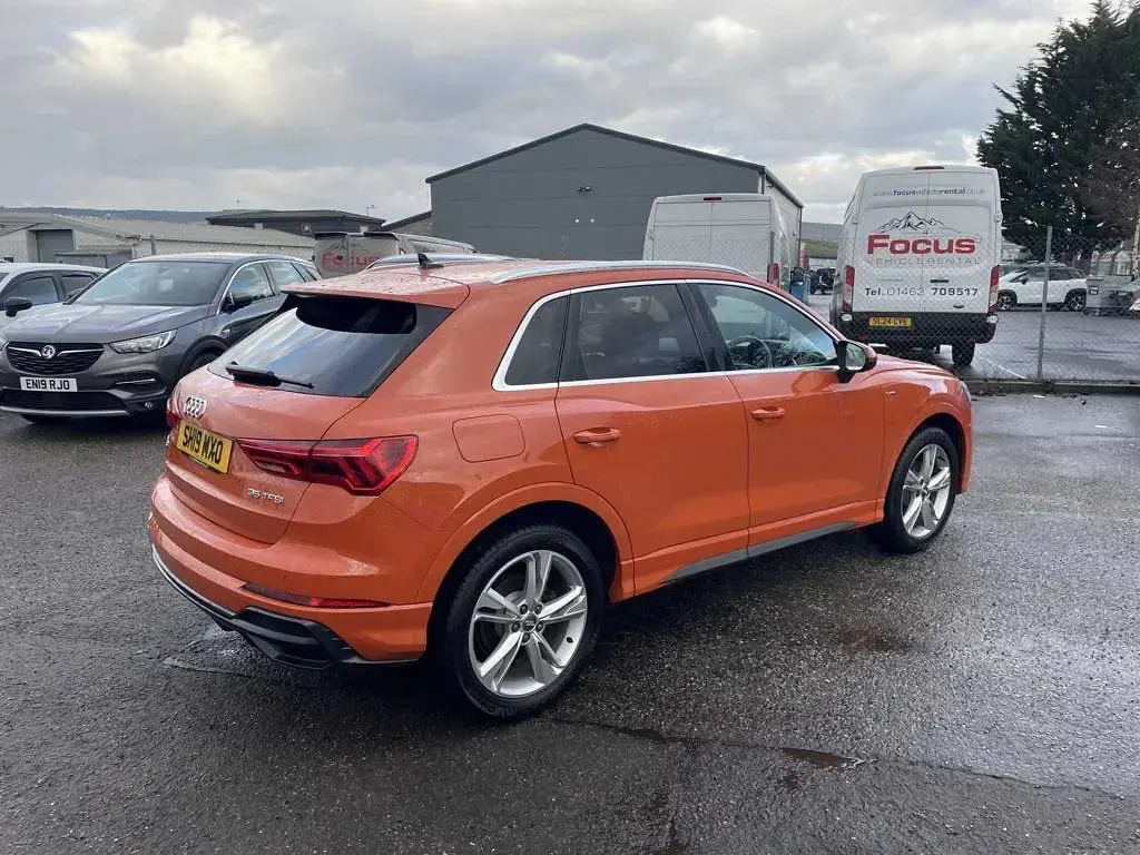 Used Audi Q3 S-Line 148 HP (108 kW) 2019 Orange SUV
