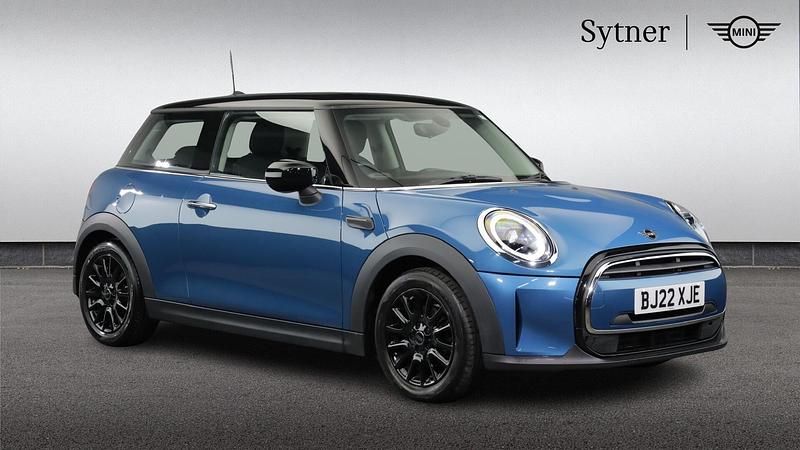 Blue Used 2022 Mini Cooper Classic Hatchback | £16,500 (Fair price) - Image 1/4