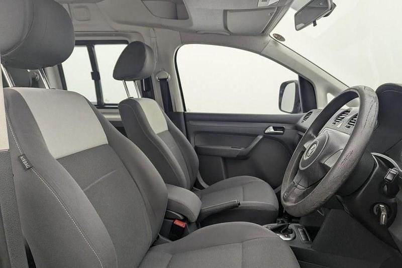 Used VW Caddy Maxi Life Life 102 HP (75 kW) 2012 Black MPV