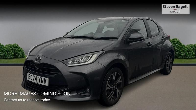 Used Toyota Yaris Hybrid Design 116 HP (85 kW) 2024 Grey Hatchback