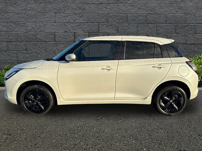 Used Suzuki Swift 82 HP (60 kW) 2025 White Hatchback