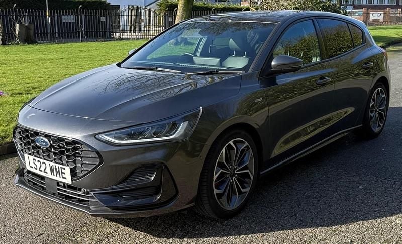Used Ford Focus ST-Line 120 HP (88 kW) 2022 Grey Hatchback