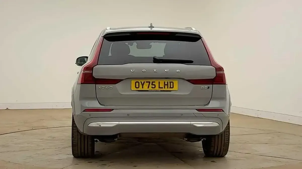 Used Volvo XC60 Ultra 247 HP (181 kW) 2025 Grey SUV