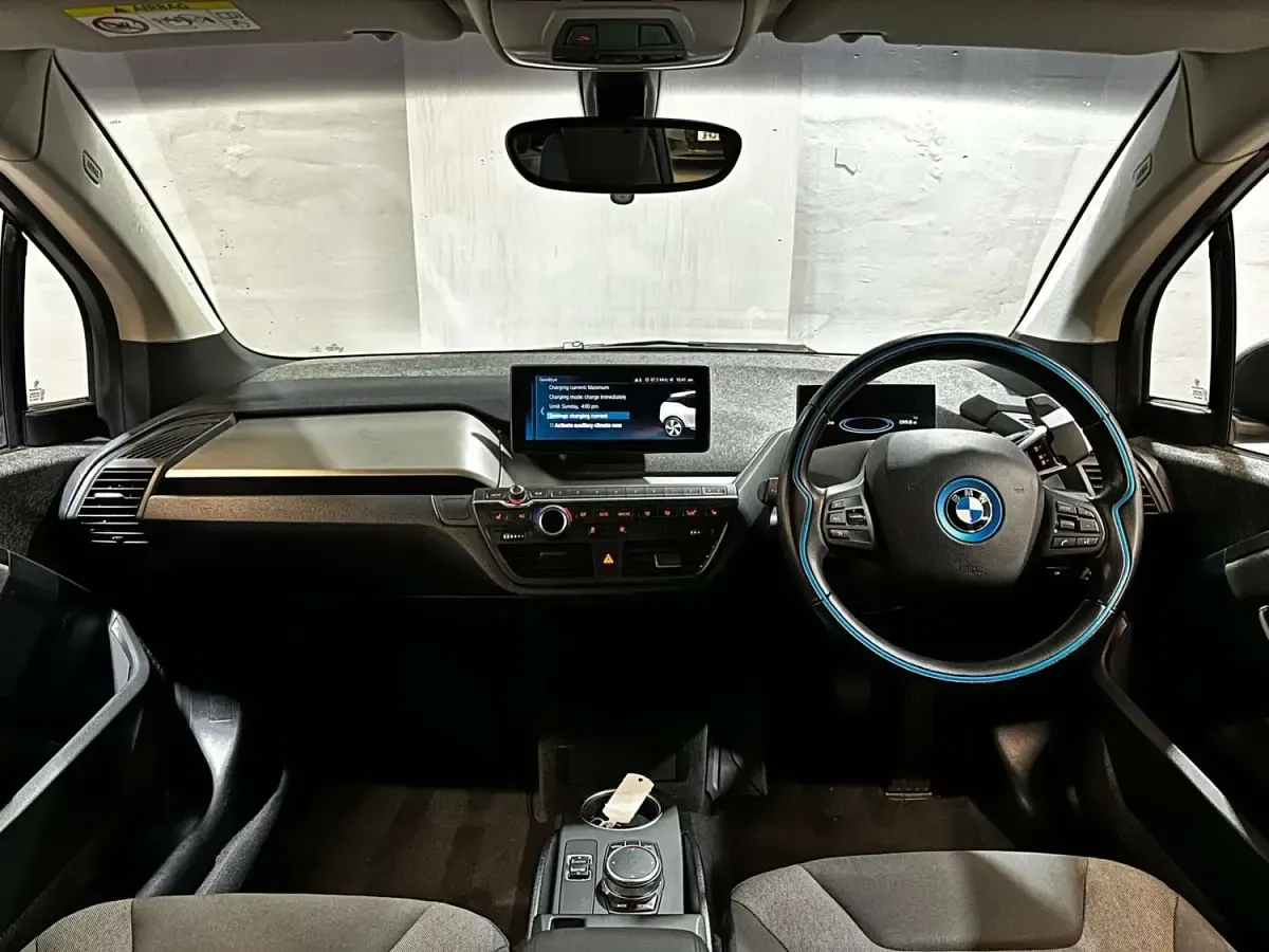 Begagnad BMW i3 Comfort Edition 38 kW (52 HK) 2020 Grå Halvkombi
