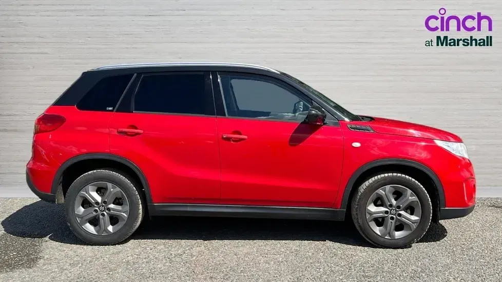 Używany Suzuki Vitara SZ-T 120 KM (88 kW) 2017 Czerwony SUV