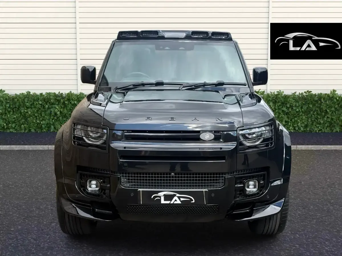 Used Land Rover Defender SE Dynamic 2025 Black SUV
