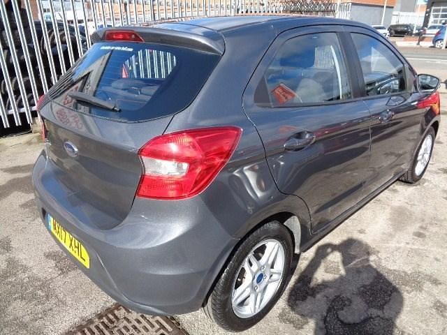 Used Ford Ka Plus Zetec 85 HP (62 kW) 2017 Grey Hatchback