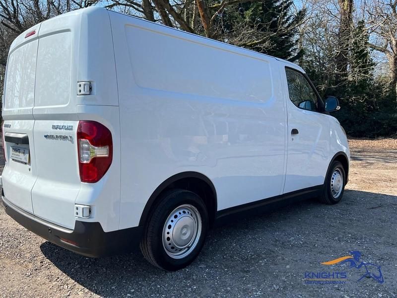 Used Maxus eDeliver 3 89 kW (122 HP) 2023 White Van
