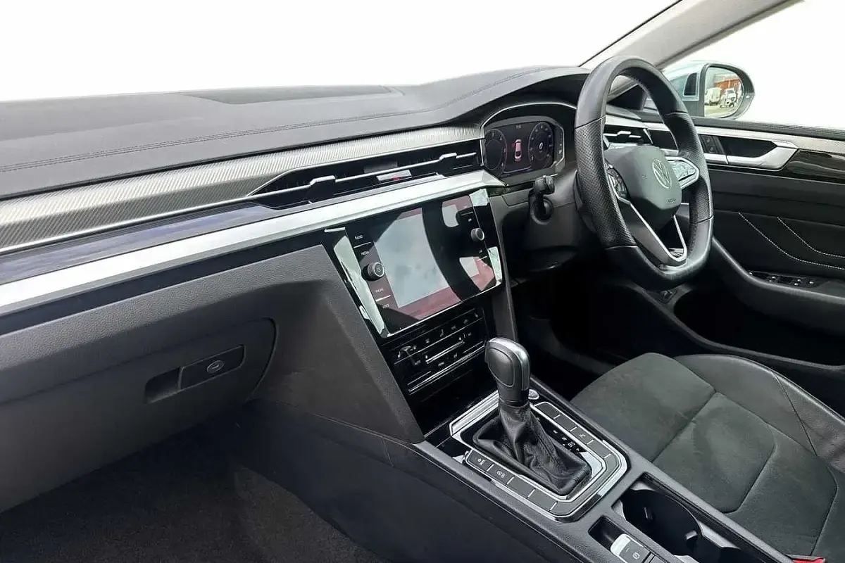Used VW Arteon Elegance 150 HP (110 kW) 2021 Silver Hatchback