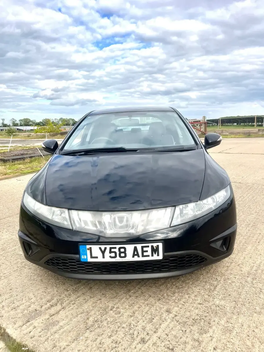 Używany Honda Civic SE 82 KM (60 kW) 2009 Czarny Hatchback