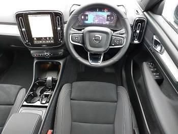 New Volvo XC40 Ultra 163 HP (119 kW) 2025 Grey SUV