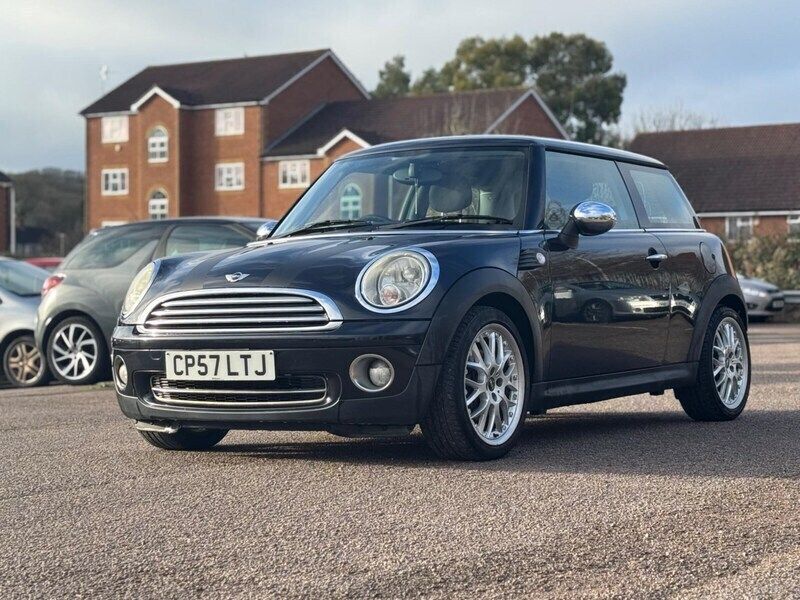Black Used 2007 Mini Cooper Hatch Hatchback | £2,100 - Image 1/4