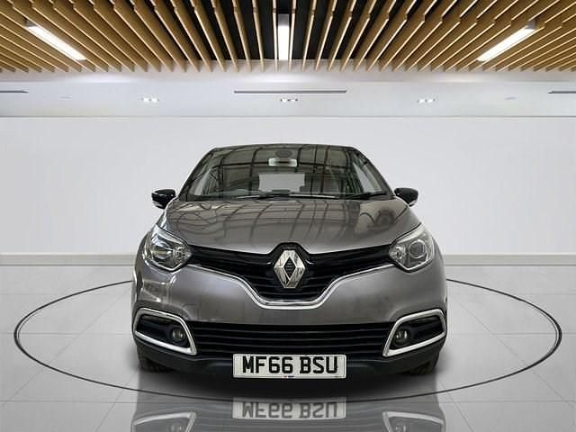 Used Renault Captur Dynamique 90 HP (66 kW) 2016 Grey/black SUV