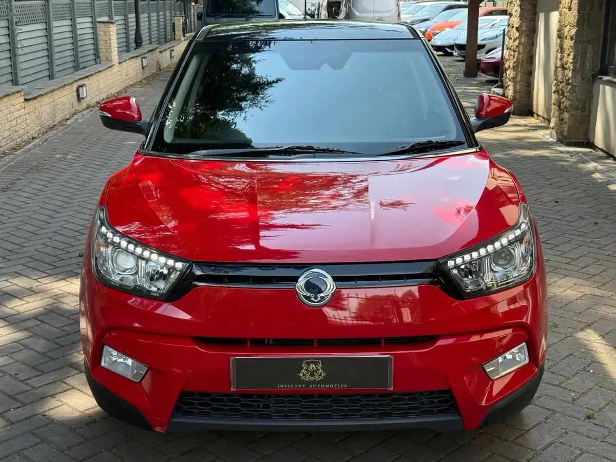 Used SsangYong Tivoli 128 HP (94 kW) 2017 Red SUV