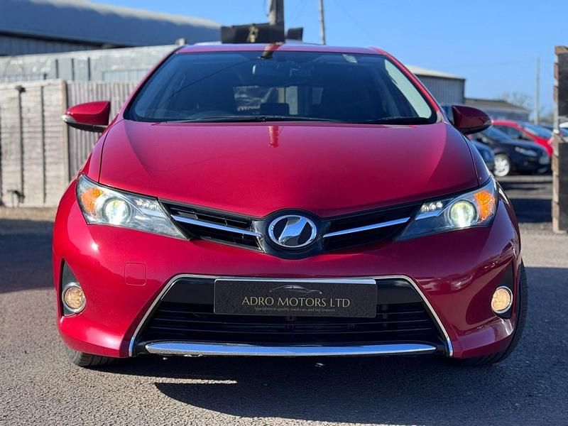 Used Toyota Auris 2025 Red Hatchback