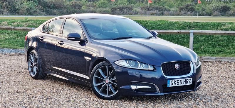 Second-hand Jaguar XF R-Sport 200 CP (147 kW) 2015 Albastru Berlinǎ