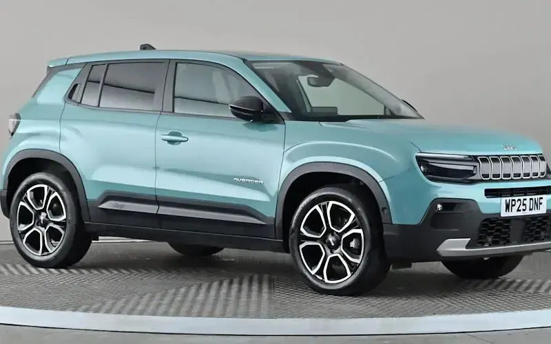 Used Jeep Avenger Summit 101 HP (74 kW) 2025 SUV