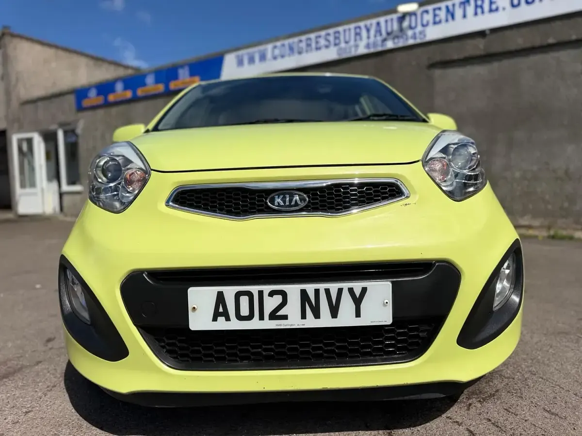 Used Kia Picanto 84 HP (61 kW) 2012 Green Hatchback