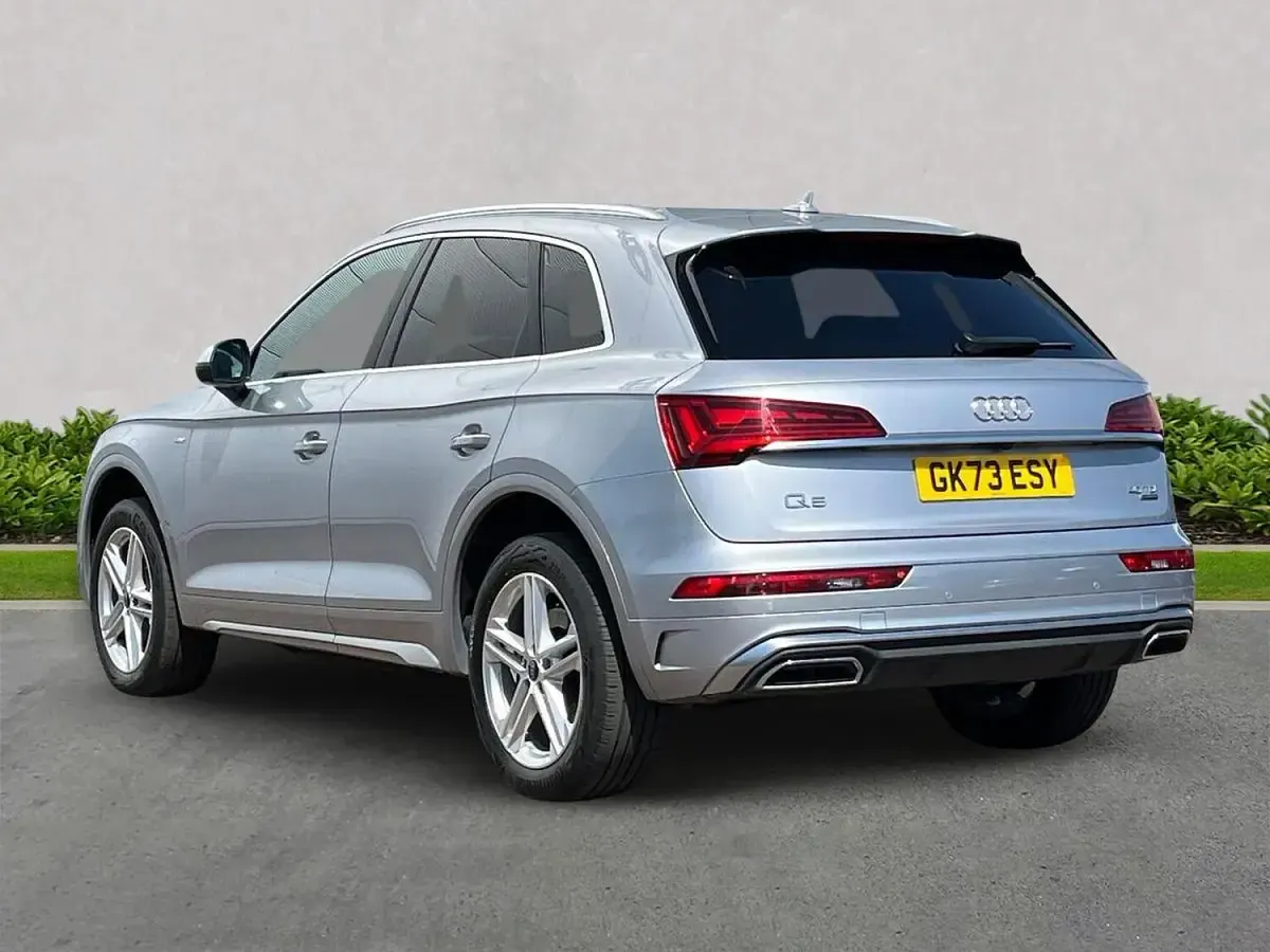Used Audi Q5 S-Line 204 HP (150 kW) 2023 Silver SUV