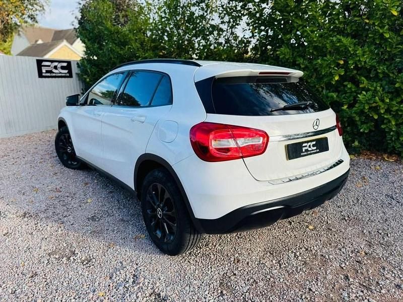 Used Mercedes GLA200 SE 156 HP (114 kW) 2018 White SUV