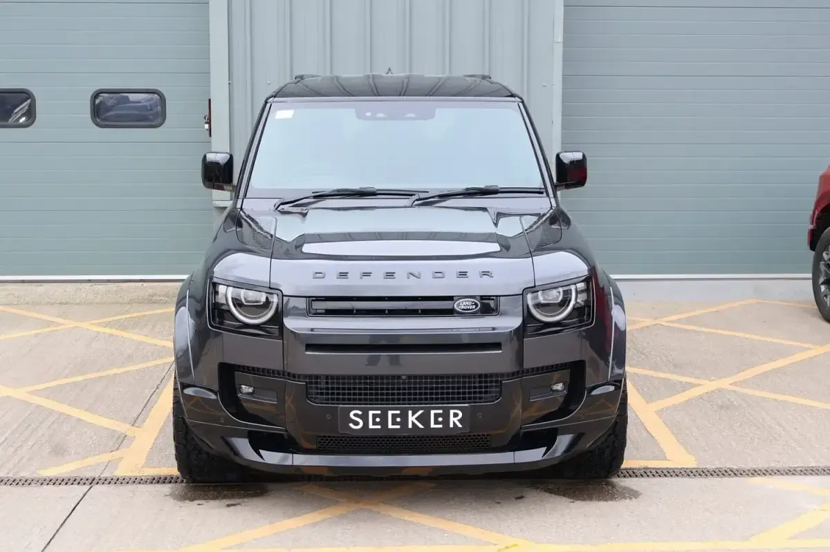 New Land Rover Defender SE Dynamic 2026 Grey SUV